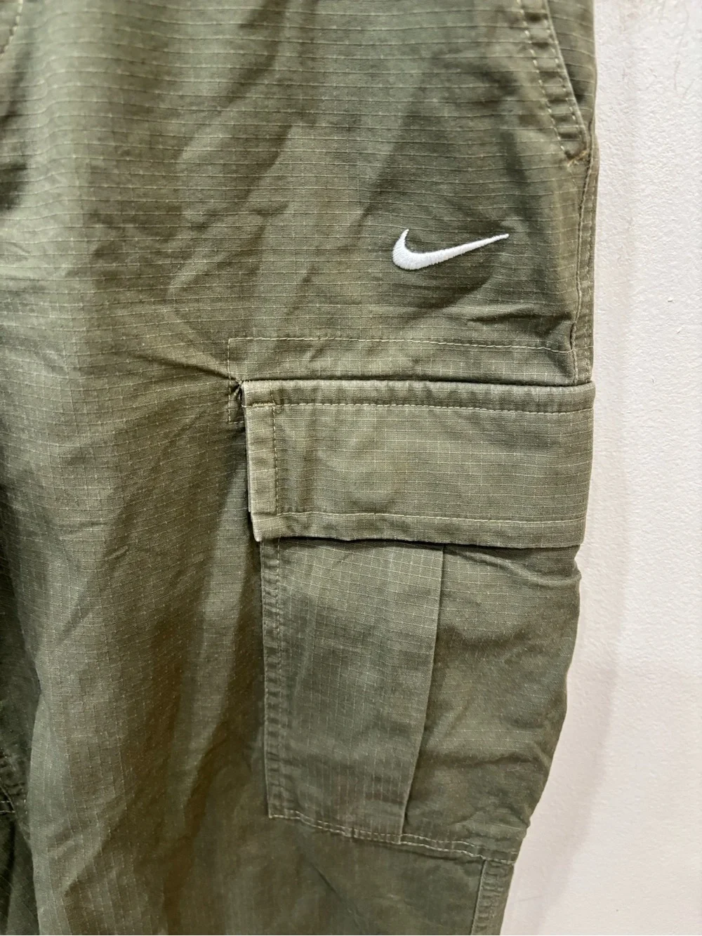 Nike SB Ripstop Skate Cargo Loose Fit Pants Men’s Size 28 ( NO ANKLE STRING )